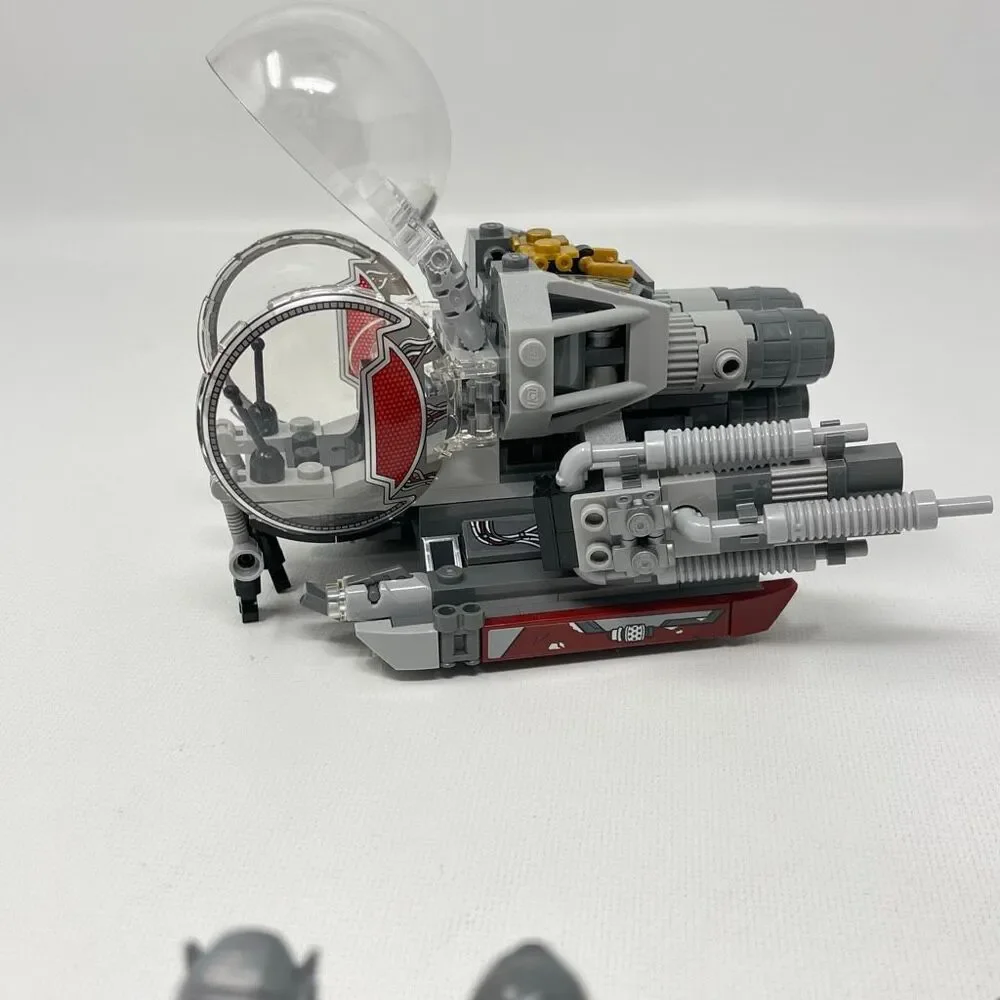 Lego marvel quantum station